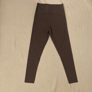 Elegant Gray-mauve High-Waisted Leggings